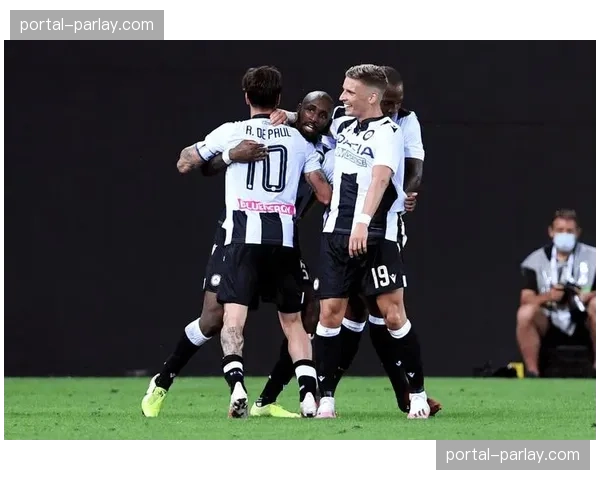 数据前瞻:尤文图斯与那不勒斯的意甲争四关键战历史交锋记录 数据前瞻:尤文图斯与那不勒斯的意甲争四关键战历史交锋记录